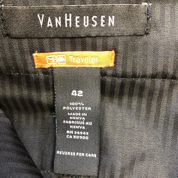 Van Heusen Traveler Shorts Size 42 Classic Fit Gray 10” Inseam No Iron NEW - Picture 5 of 6